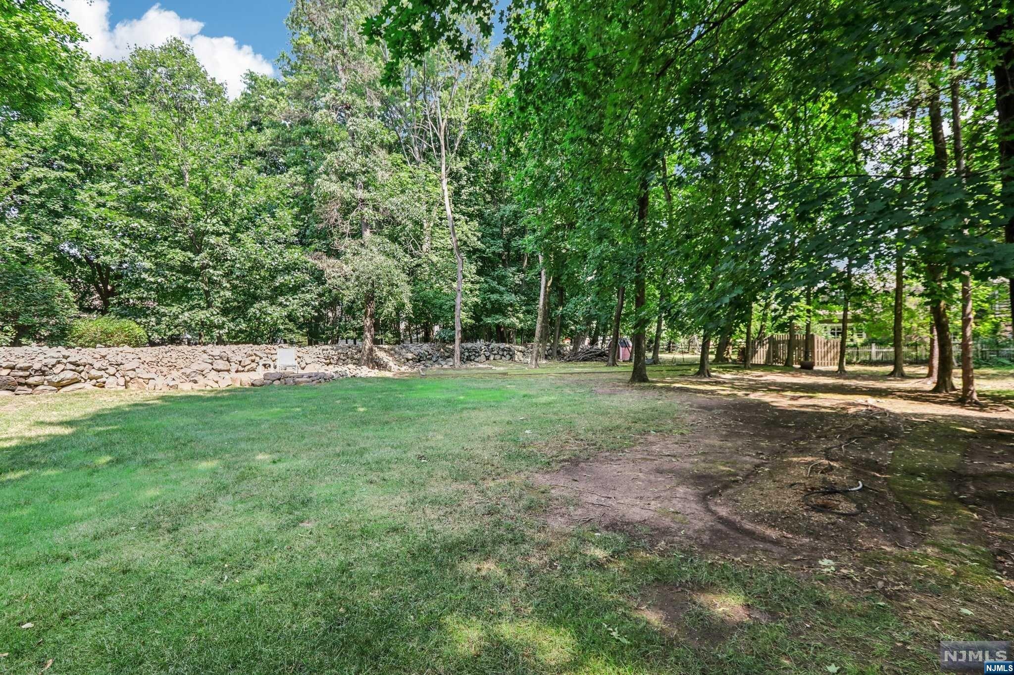 Homes for sale in Wyckoff, NJ | 374 Cedar Hill Ave, Wyckoff, NJ 07481 | MLS# 24025611