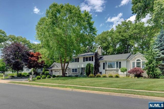 15 Leslie Drive, Wayne, NJ 07470 Listing Photo  0