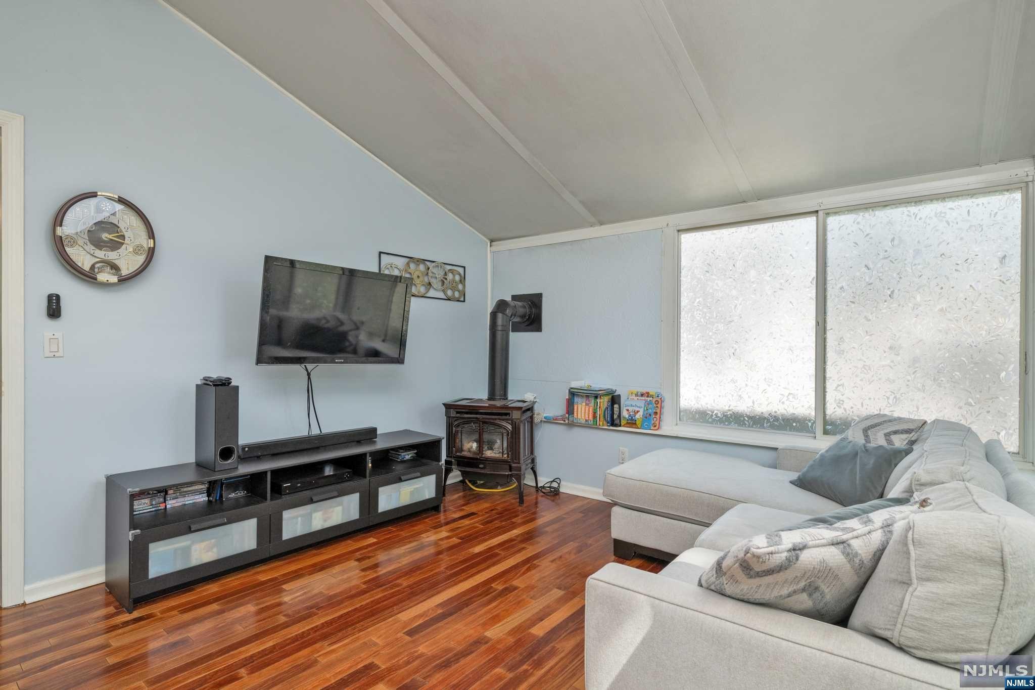 Homes for sale in Pompton Lakes, NJ | 120 Hershfield St, Pompton Lakes, NJ 07442 | MLS# 24029497