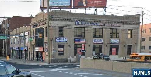 PALISADES PARK Properties
