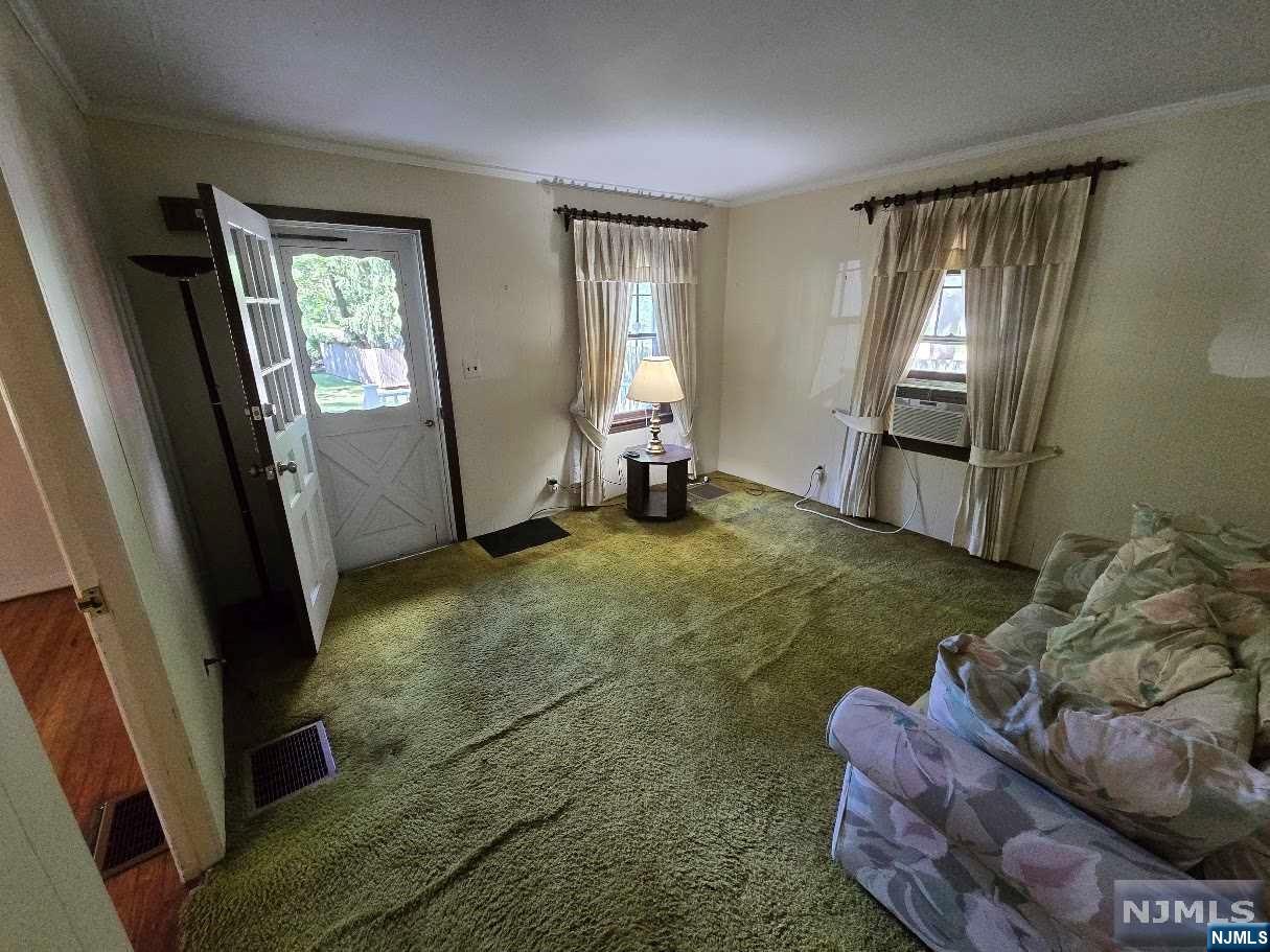 Homes for sale in Wyckoff, NJ | 352 Amherst St, Wyckoff, NJ 07481 | MLS# 24031611