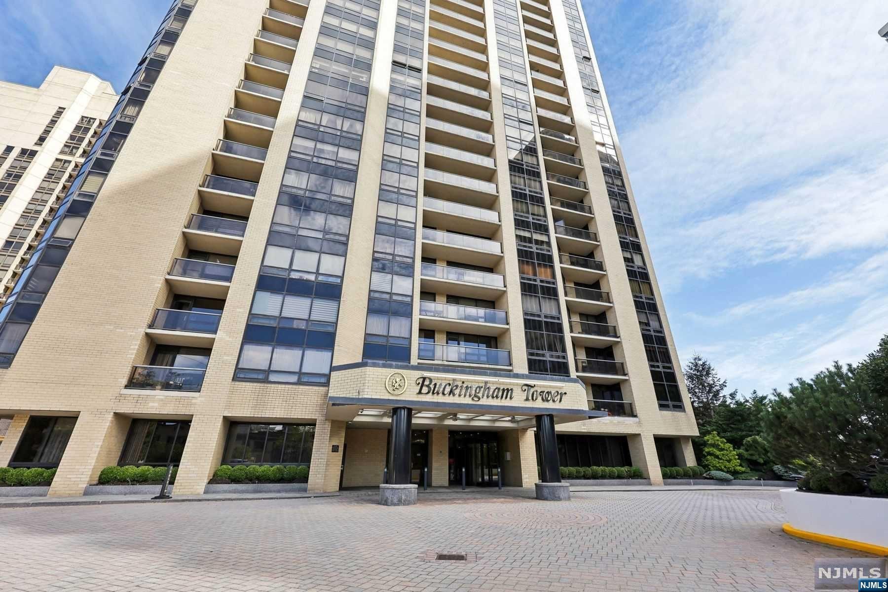 $785,000 Condo