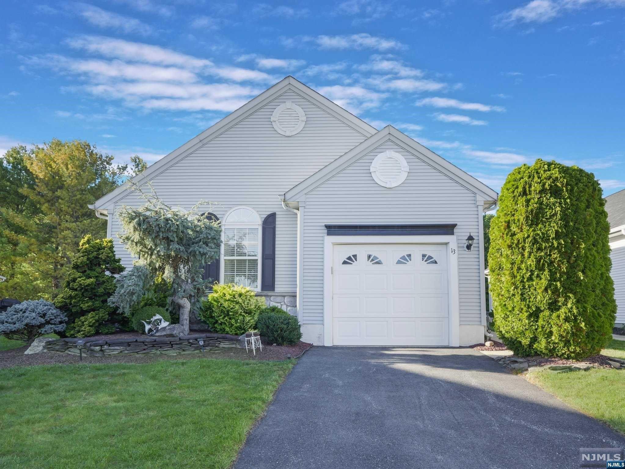 Homes for sale in Manchester, NJ | 13 Gabriella Cir, Manchester, NJ 08759 | MLS# 24033745