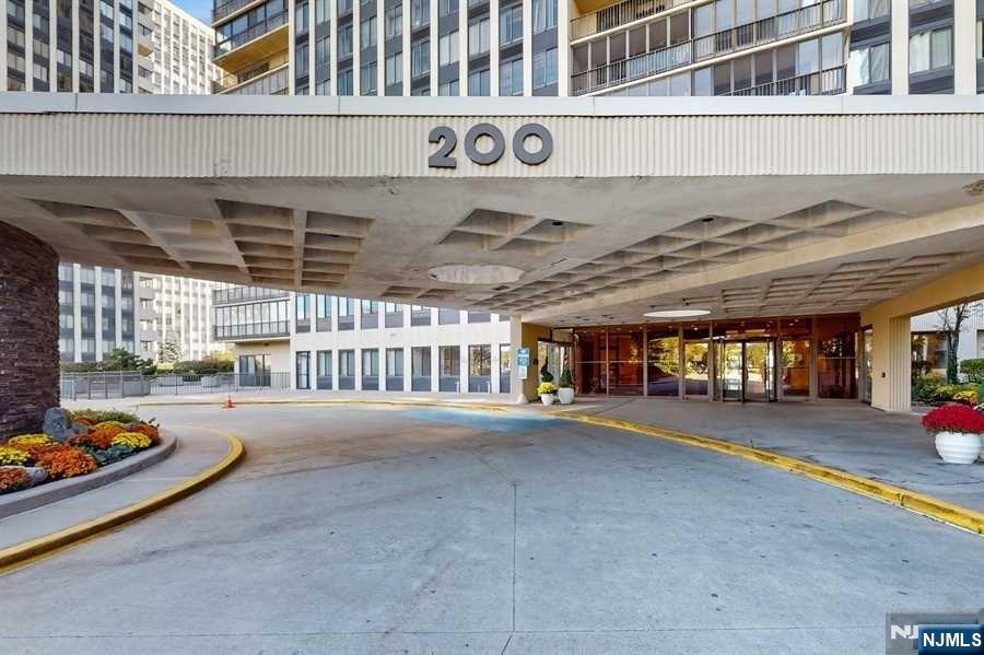 Homes for sale in Cliffside Park, NJ | 200 Winston Dr #418, Cliffside Park, NJ 07010 | MLS# 24035024