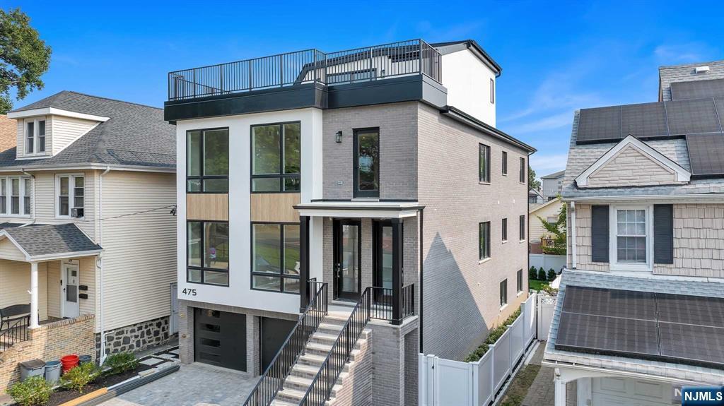 Homes for sale in Cliffside Park, NJ | 475 Oakdene Ave #2, Cliffside Park, NJ 07010 | MLS# 24035115