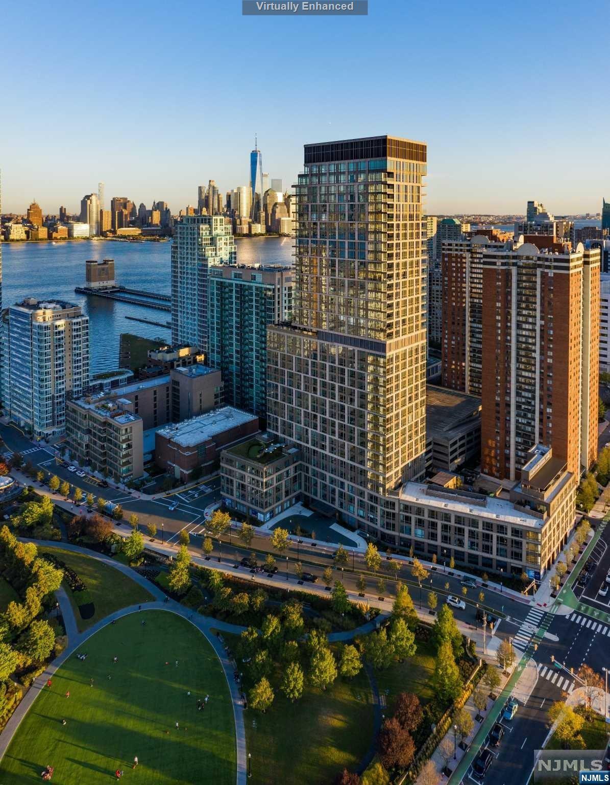 $975,000 Condo