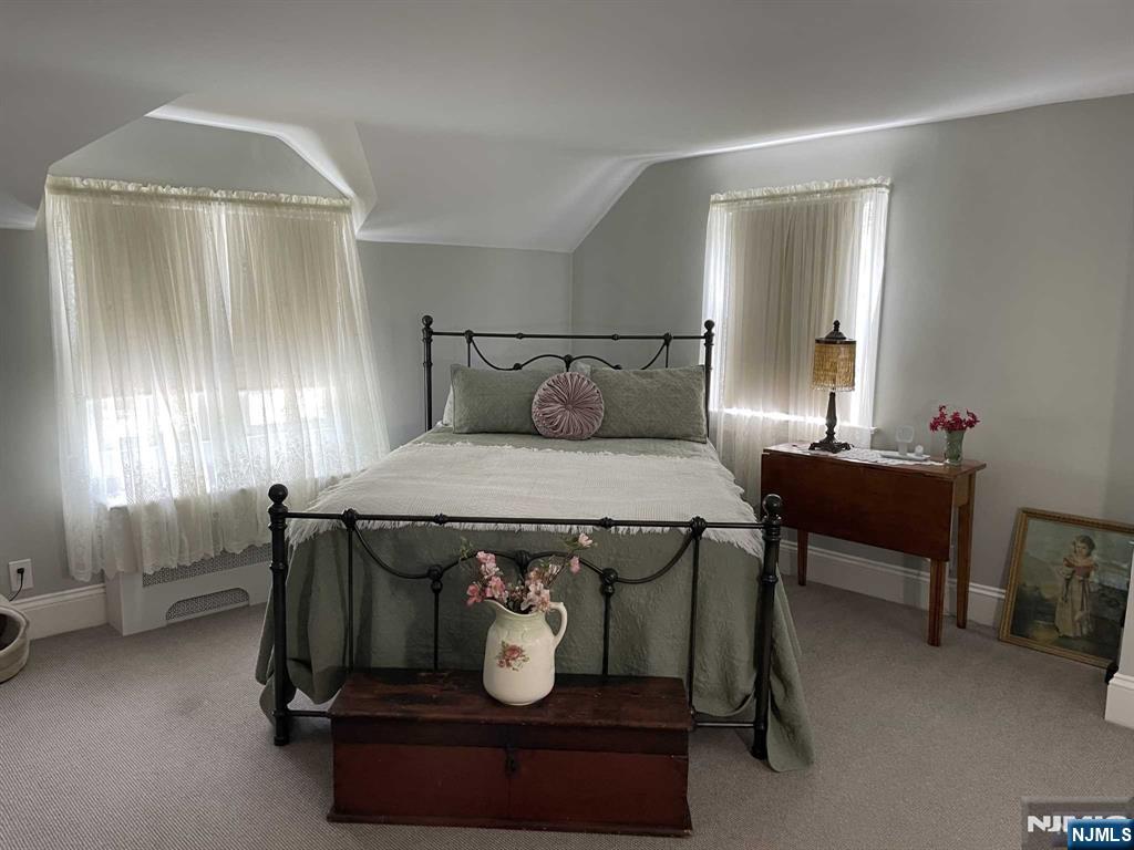 SPACIOUS MAIN BR