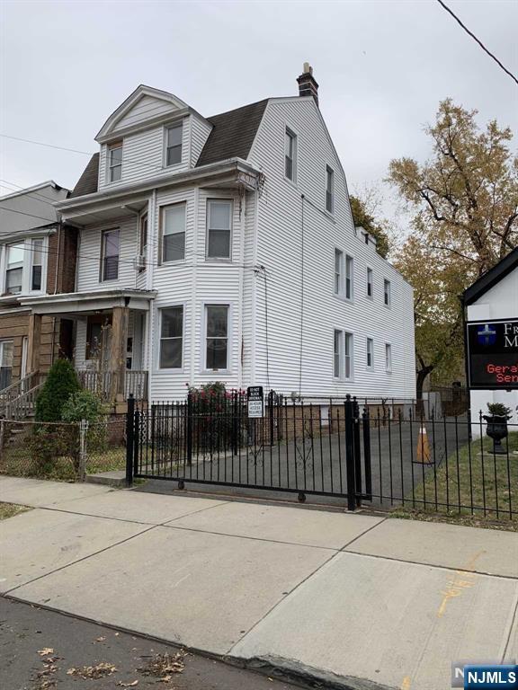 Homes for sale in Newark, NJ | 115 Oraton St, Newark, NJ 07104 | MLS# 24037307