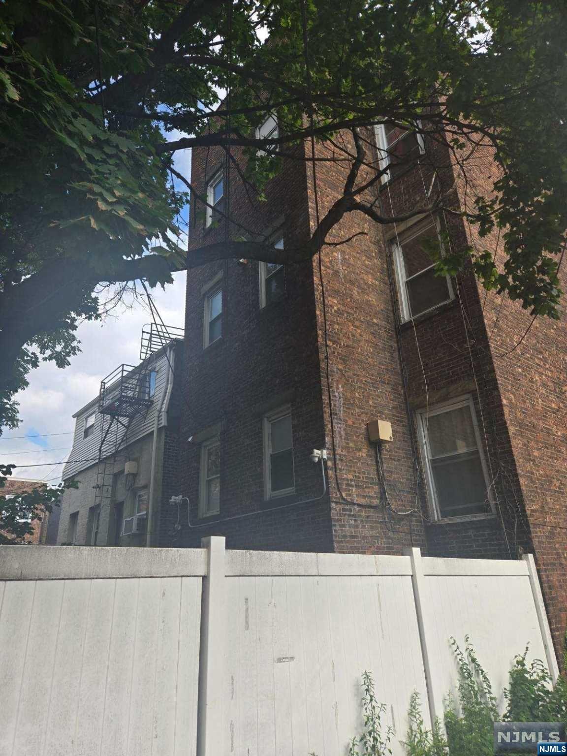 Homes for sale in Union City, NJ | 1605 Summit Ave, Union City, NJ 07087 | MLS# 24038281