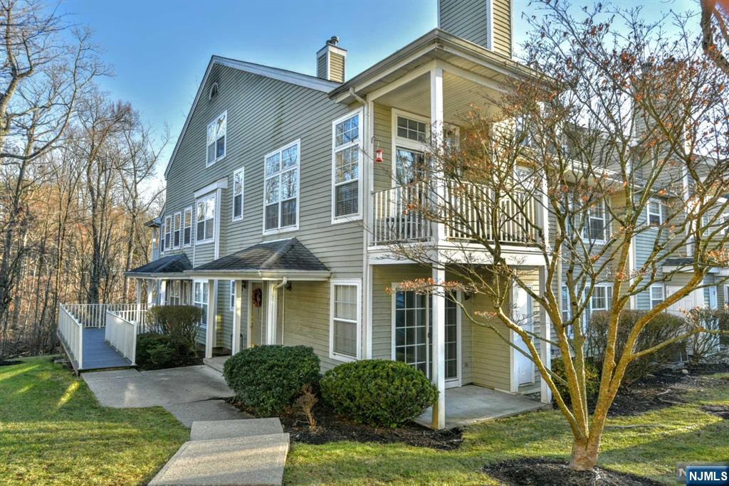 1124 Hyde Park, Mahwah, NJ 07430 Listing Photo  0