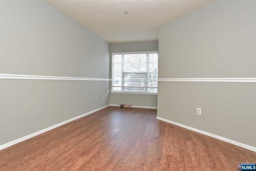 1124 Hyde Park, Mahwah, NJ 07430 Listing Photo  10