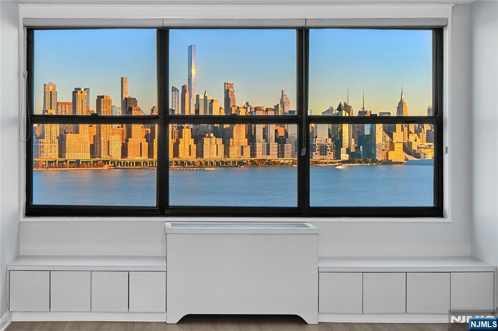 $450,000 Condo