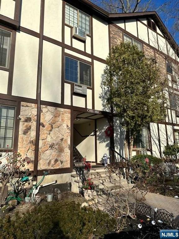 MLS Number 25000395 1 bed 1 bath Rentals Residential Property for