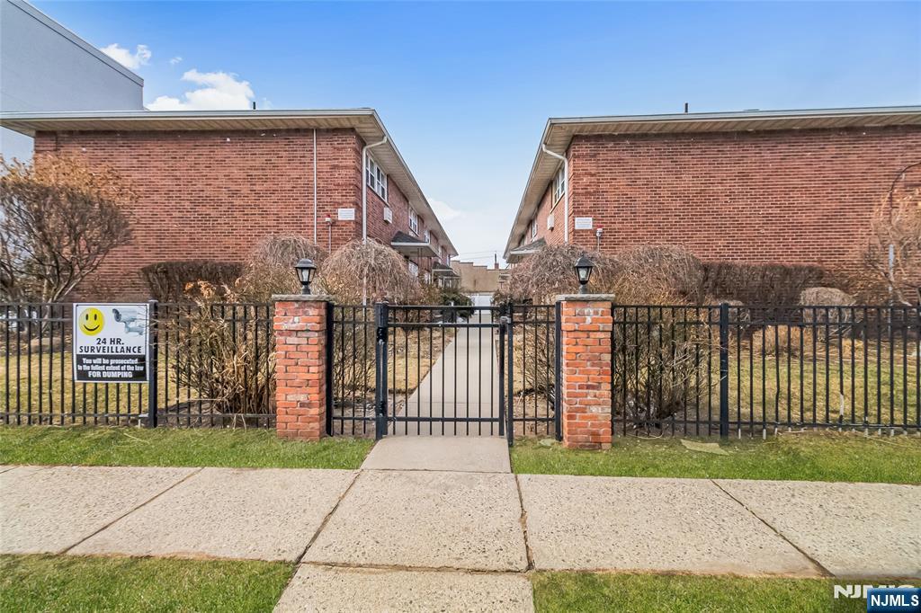 HACKENSACK Properties