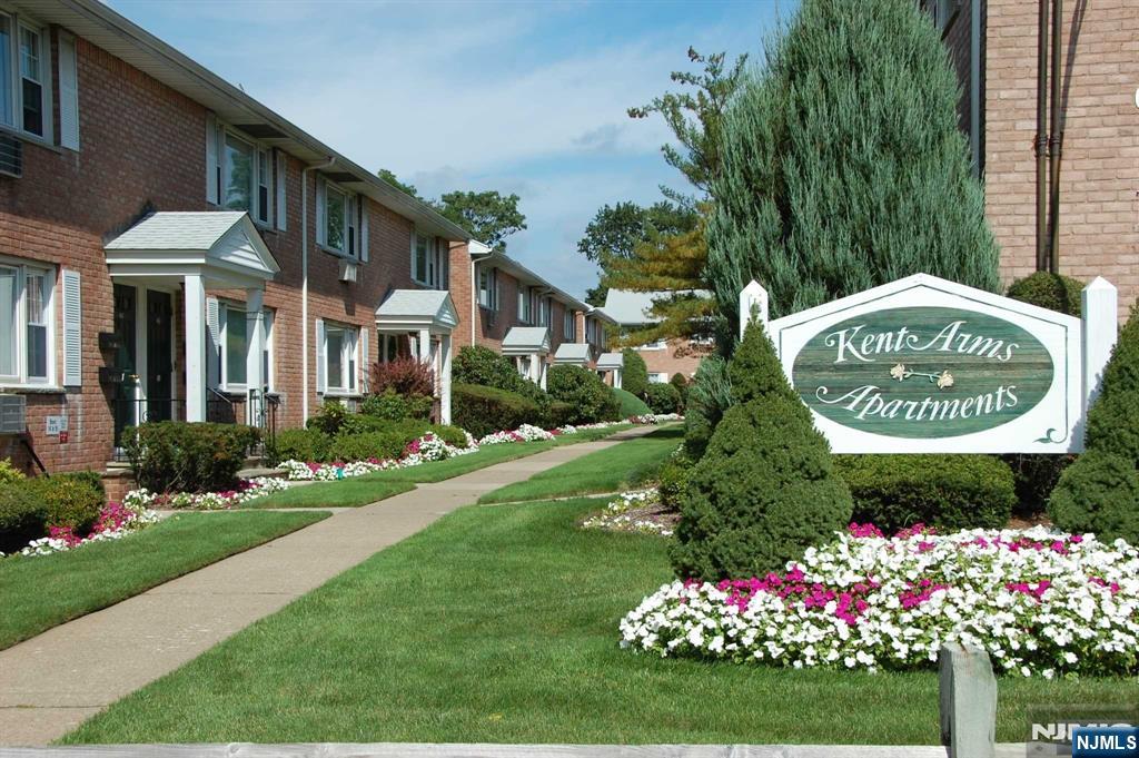 DUMONT Properties