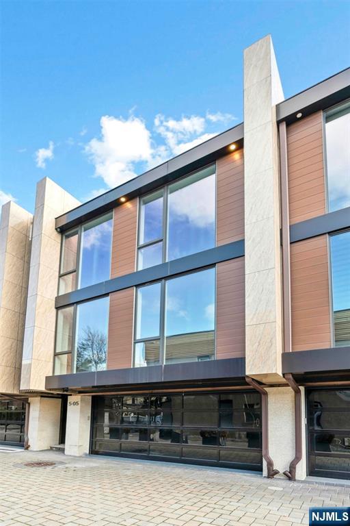 CLIFFSIDE PARK Properties