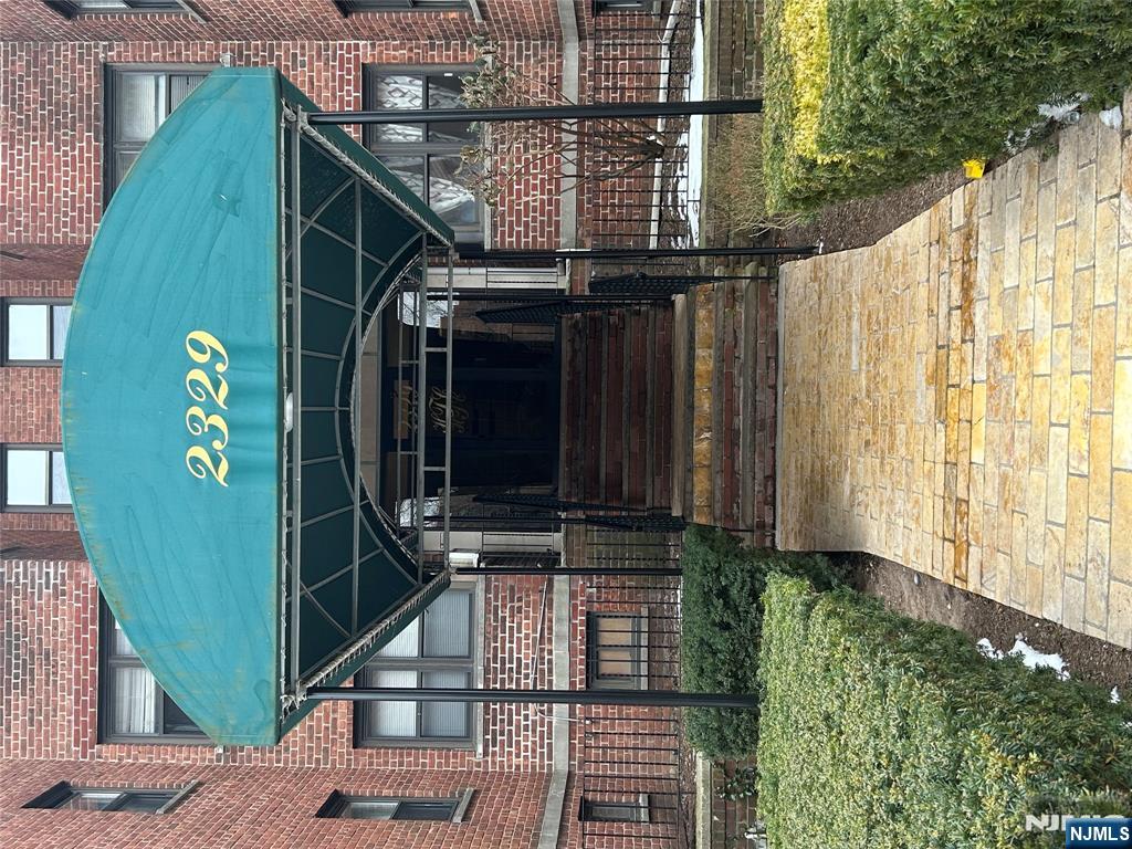 $160,000 Co-op