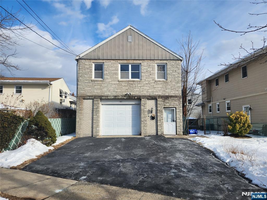 Homes for sale in Bloomfield, NJ | 387 Broughton, Bloomfield, NJ 07003 | MLS# 25002736