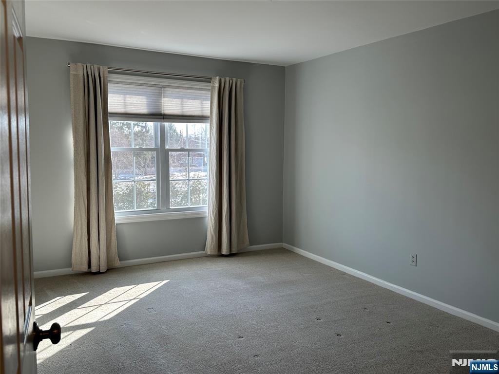 386 Cambridge, Ramsey, NJ 07446 Listing Photo  10