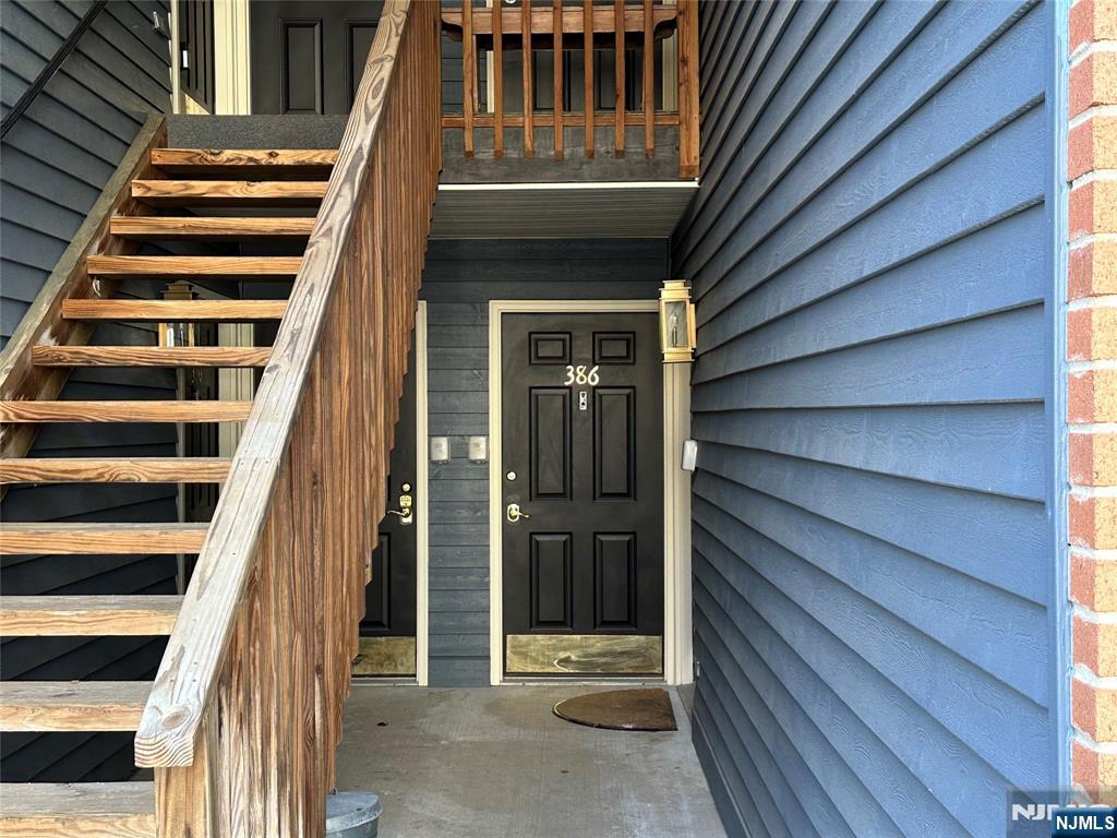 386 Cambridge, Ramsey, NJ 07446 Listing Photo  2