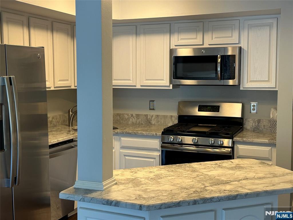 386 Cambridge, Ramsey, NJ 07446 Listing Photo  7
