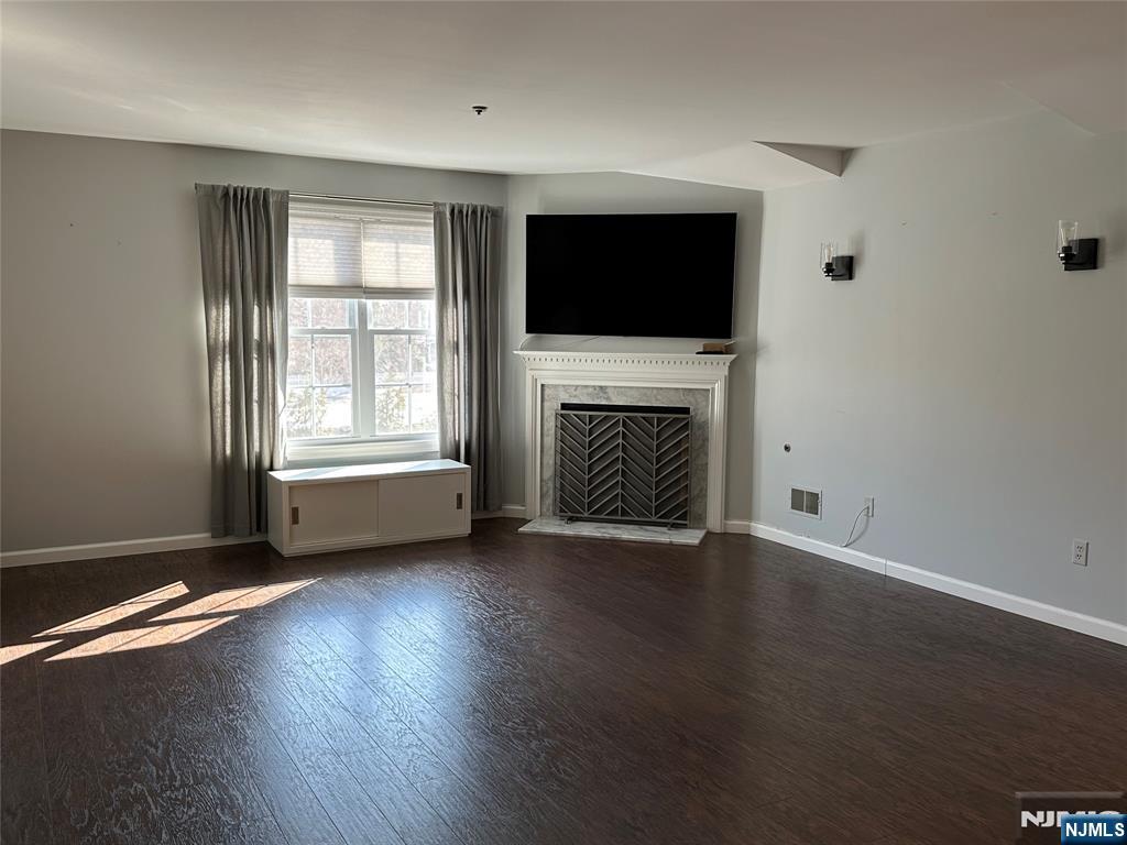 386 Cambridge, Ramsey, NJ 07446 Listing Photo  9