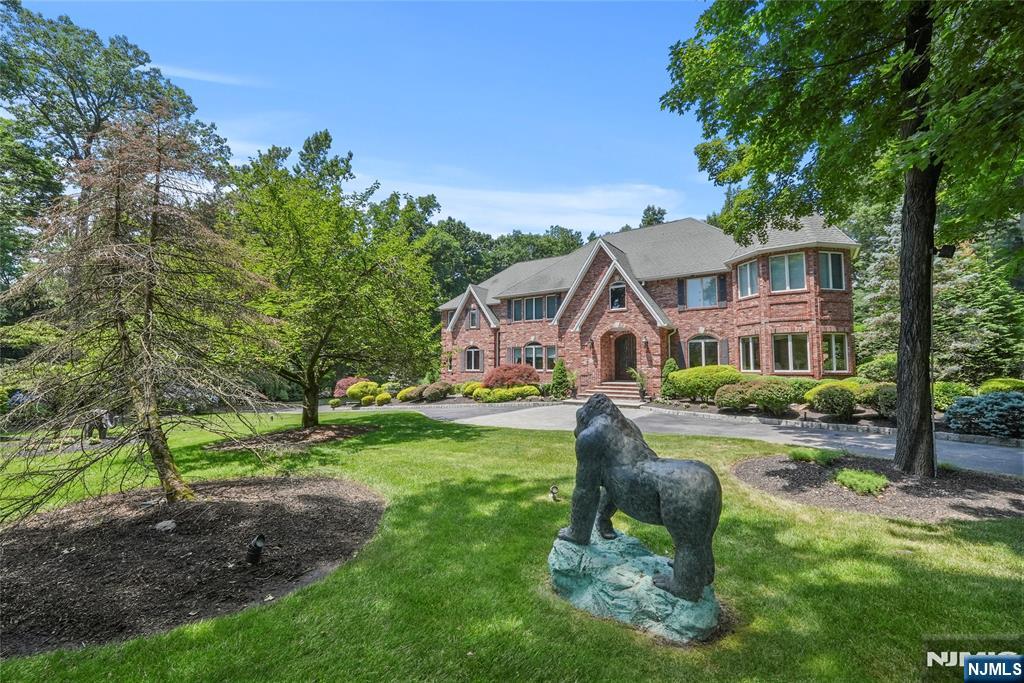 Homes for sale in Wayne, NJ | 1123 Pines Lake Dr, Wayne, NJ 07470 | MLS# 25003866