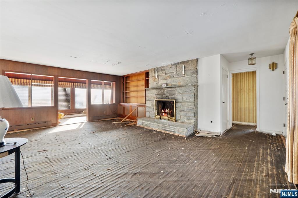 Homes for sale in Upper Saddle River, NJ | 20 Hidden Glen Rd, Upper Saddle River, NJ 07458 | MLS# 25004019