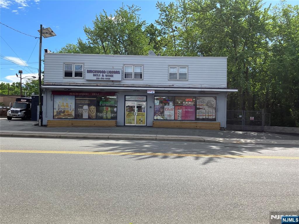 ELMWOOD PARK Properties