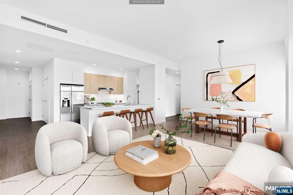 EDGEWATER Properties
