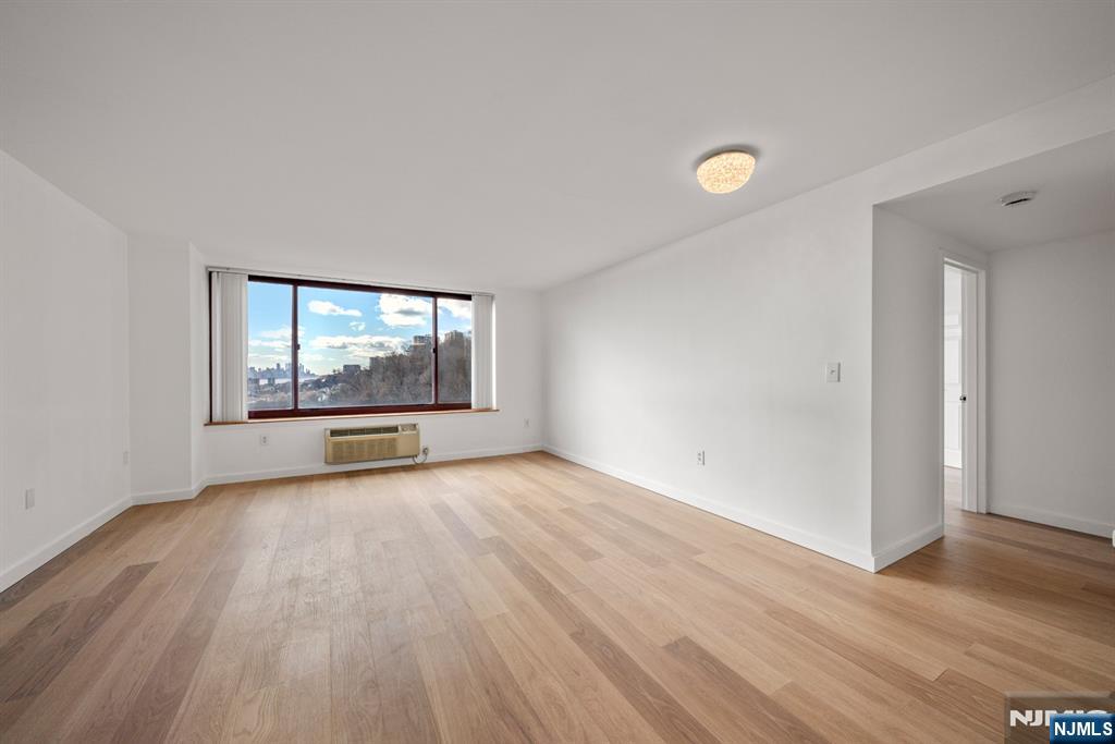 $699,000 Condo