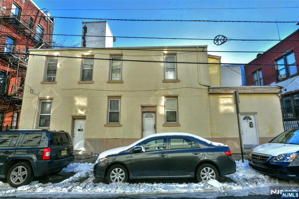 Homes for sale in Union City, NJ | 2516 Adam Pl, Union City, NJ 07087 | MLS# 25004528