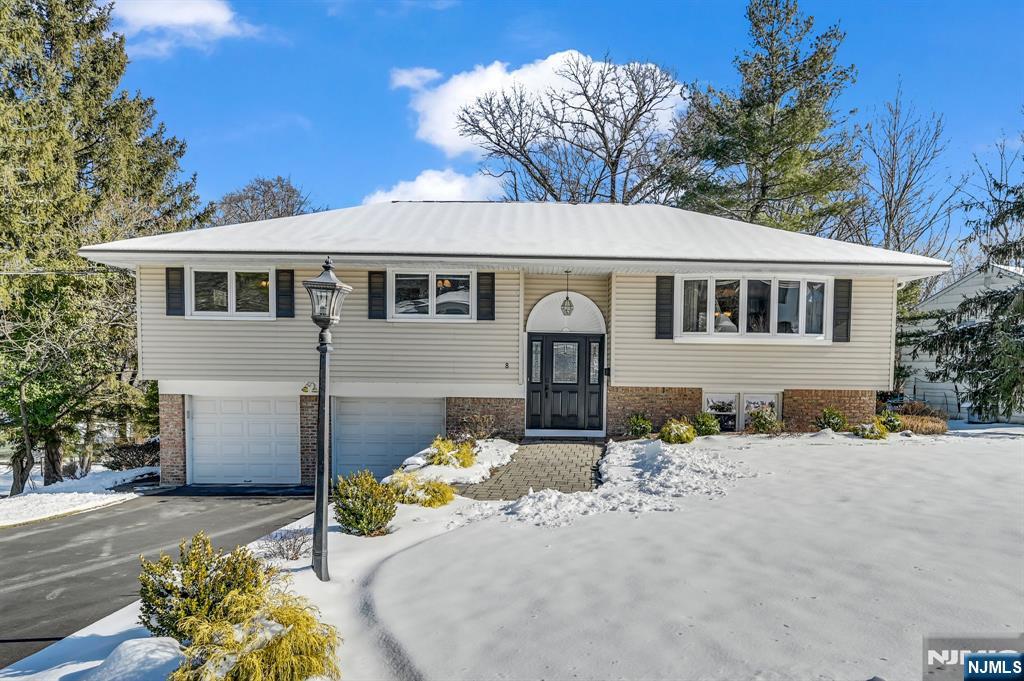 8 Queen Court, Park Ridge, NJ 07656 Listing Photo  0