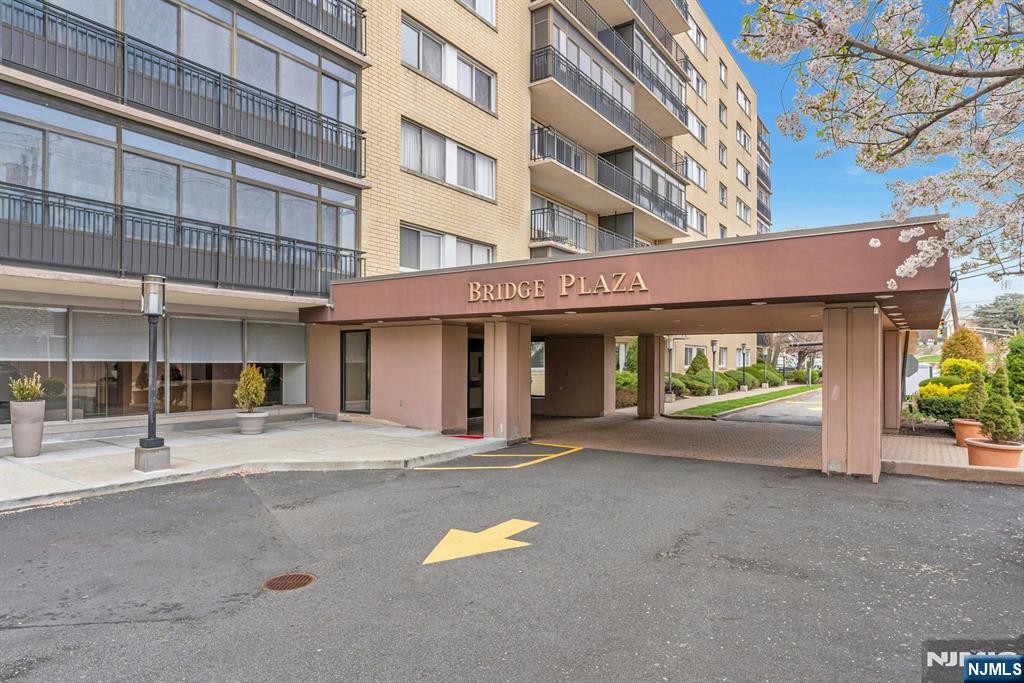 Homes for sale in Fort Lee, NJ | 2185 Lemoine Ave #2C, Fort Lee, NJ 07024 | MLS# 25004839