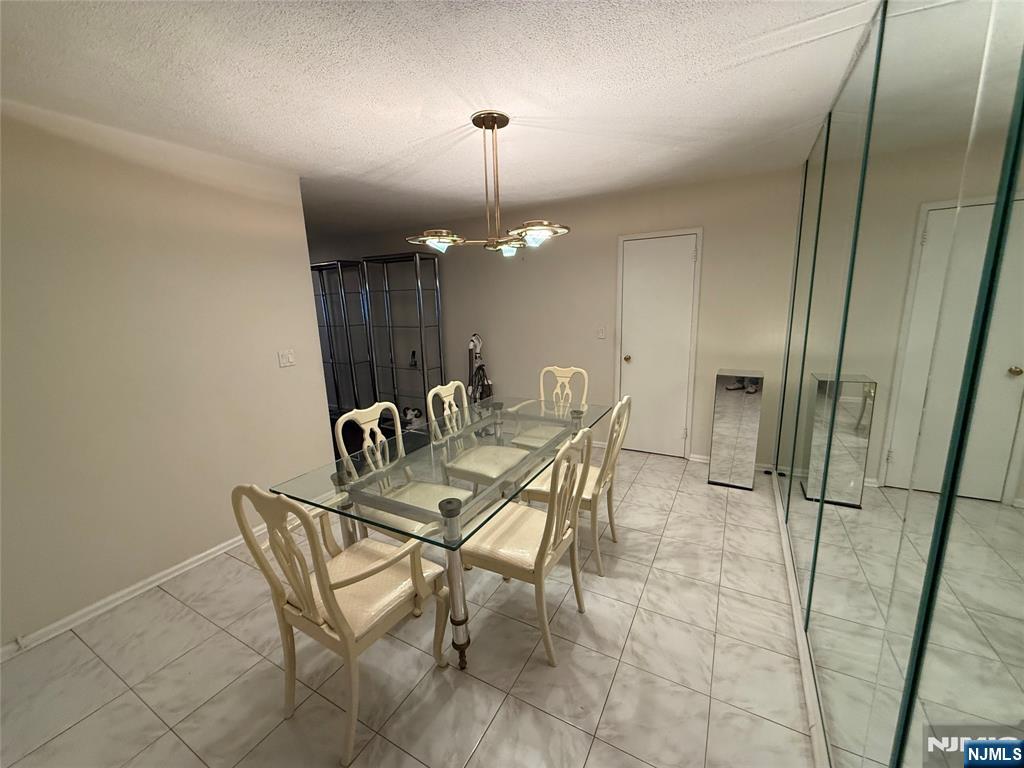 $274,900 Co-op