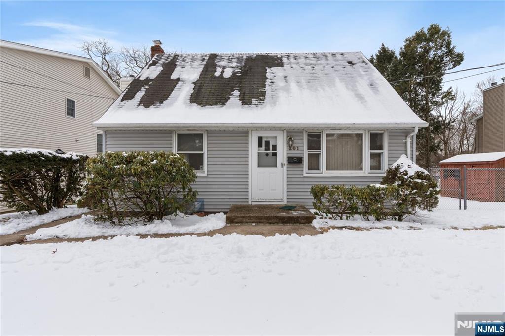 Homes for sale in Dumont, NJ | 201 Dixon, Dumont, NJ 07628 | MLS# 25004921