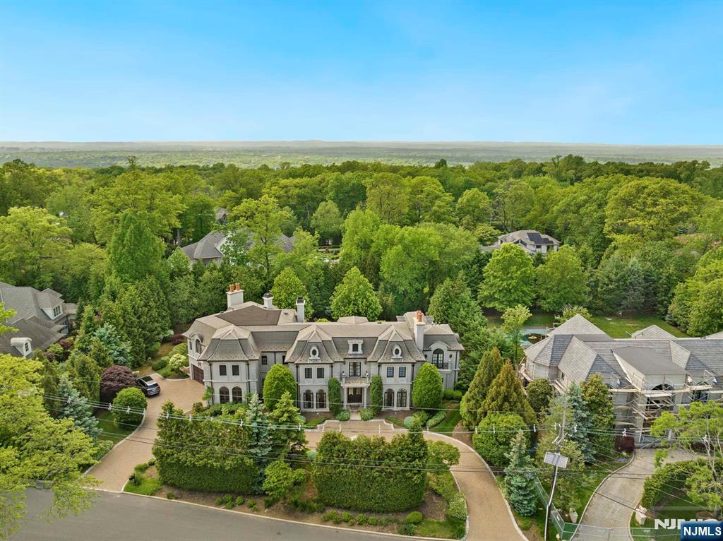 Homes for sale in Englewood Cliffs, NJ | 78 Roberts Rd, Englewood Cliffs, NJ 07632 | MLS# 25005187