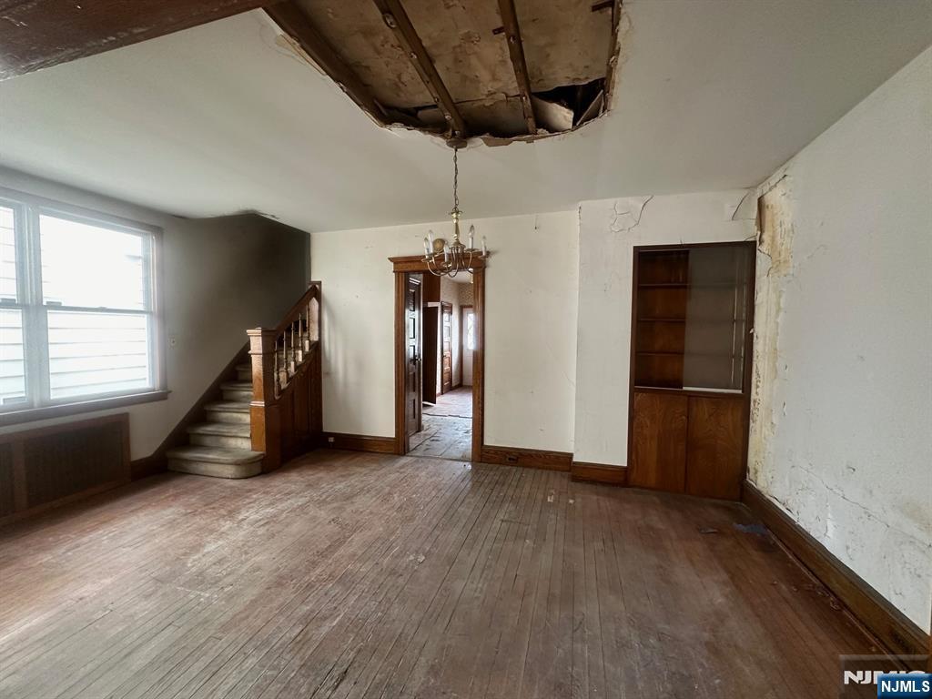 Homes for sale in Bayonne, NJ | 19 39Th St, Bayonne, NJ 07002 | MLS# 25005289