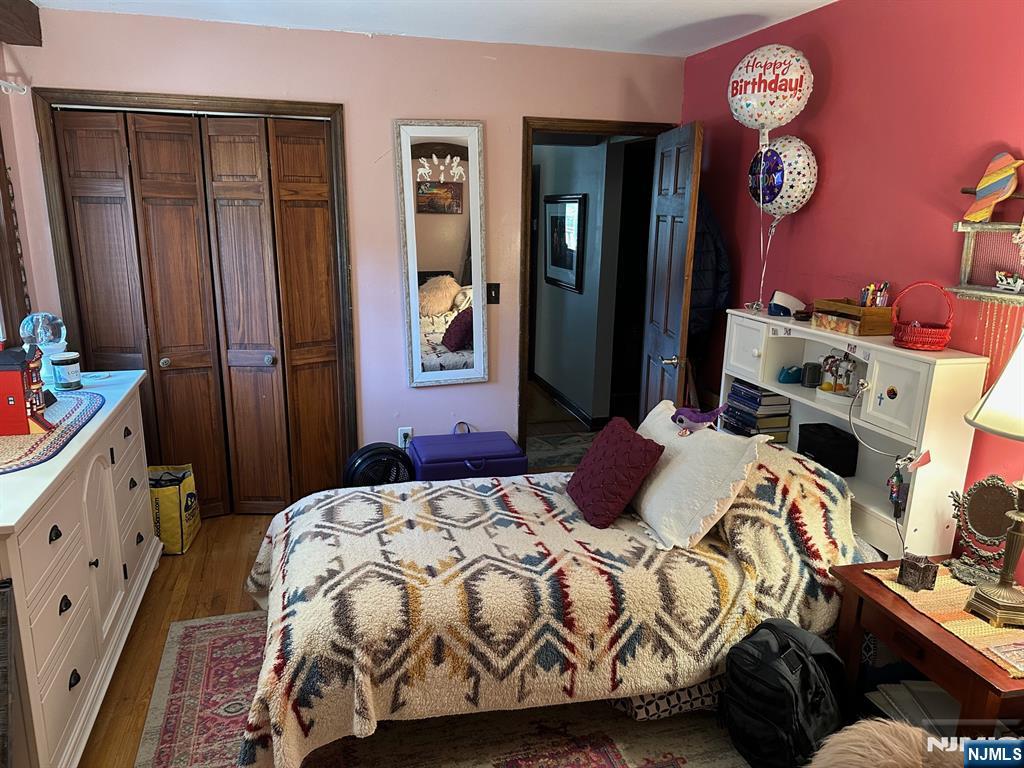 FIRST FLOOR BEDROOM