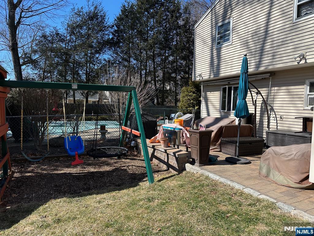 BACKYARD PLAY AREA/PATIO