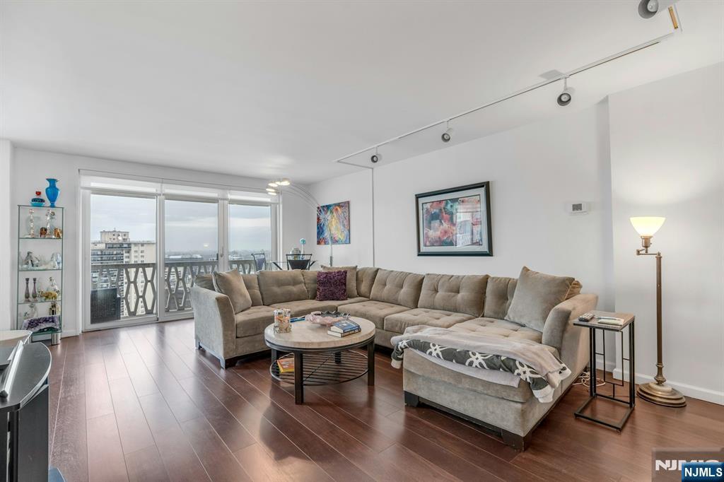 FORT LEE Properties