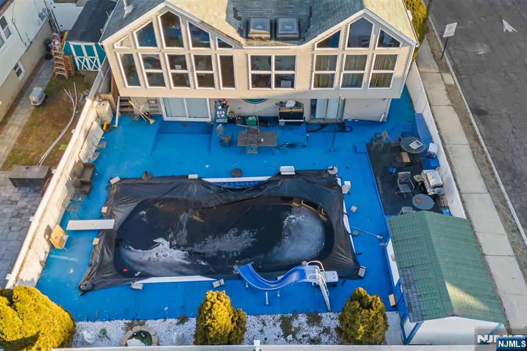 Homes for sale in Secaucus, NJ | 40 Valley Ct, Secaucus, NJ 07094 | MLS# 25005992