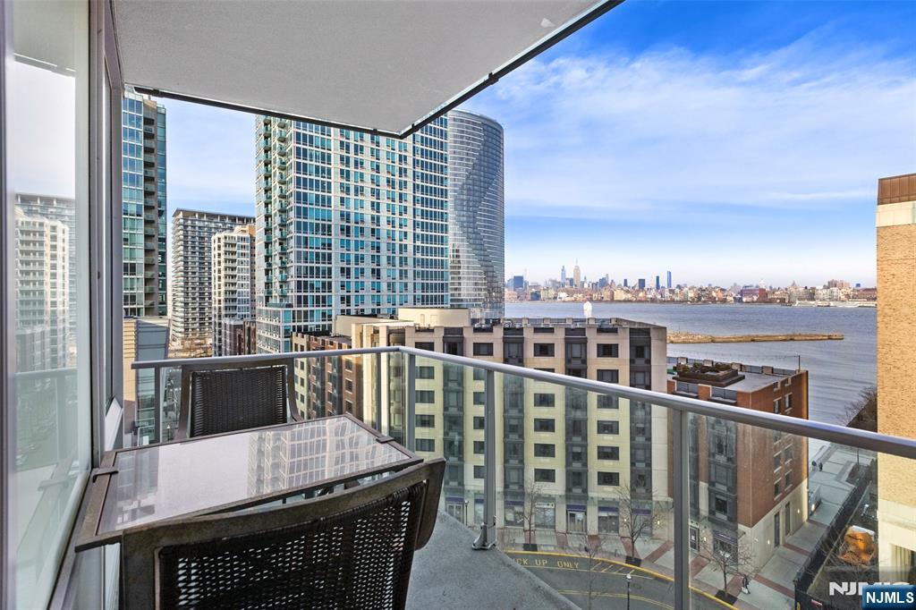 $990,000 Condo