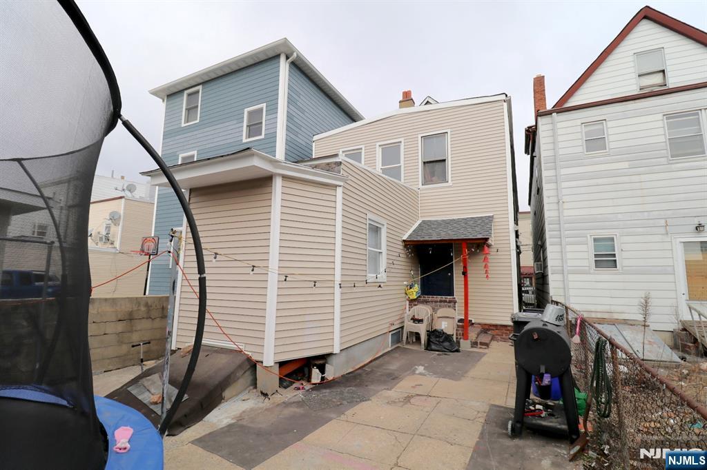 Homes for sale in Newark, NJ | 392 Walnut St, Newark, NJ 07105 | MLS# 25006700