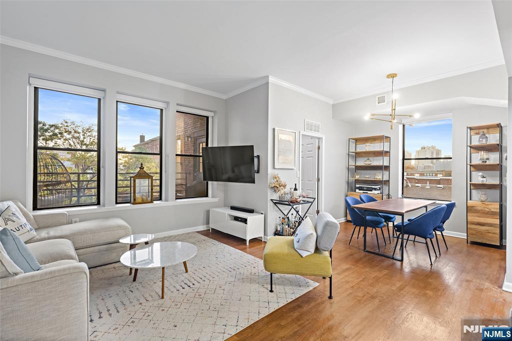 $465,000 Condo