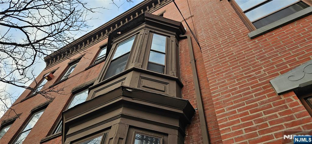 $1,288,888 Colonial