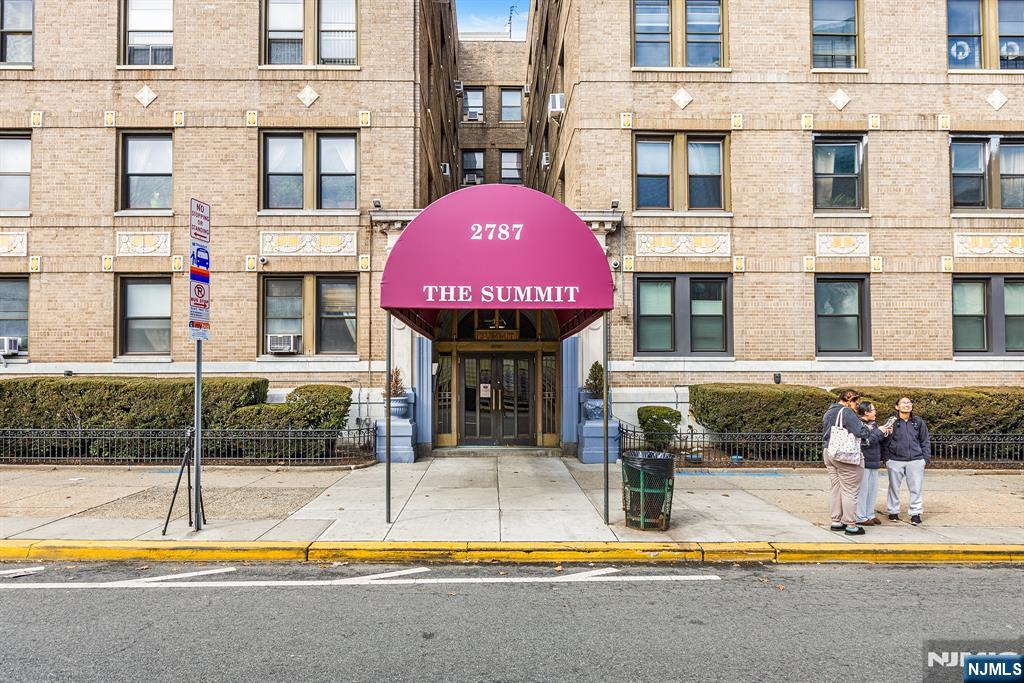 $599,000 Condo