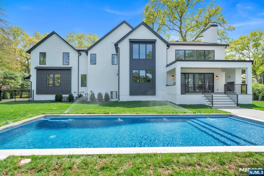 Homes for sale in Demarest, NJ | 16 Donnybrook Dr, Demarest, NJ 07627 | MLS# 25008051