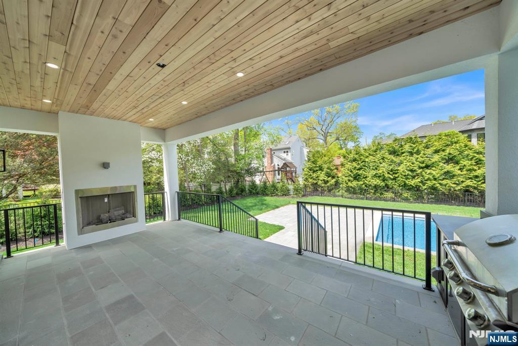 Homes for sale in Demarest, NJ | 16 Donnybrook Dr, Demarest, NJ 07627 | MLS# 25008051