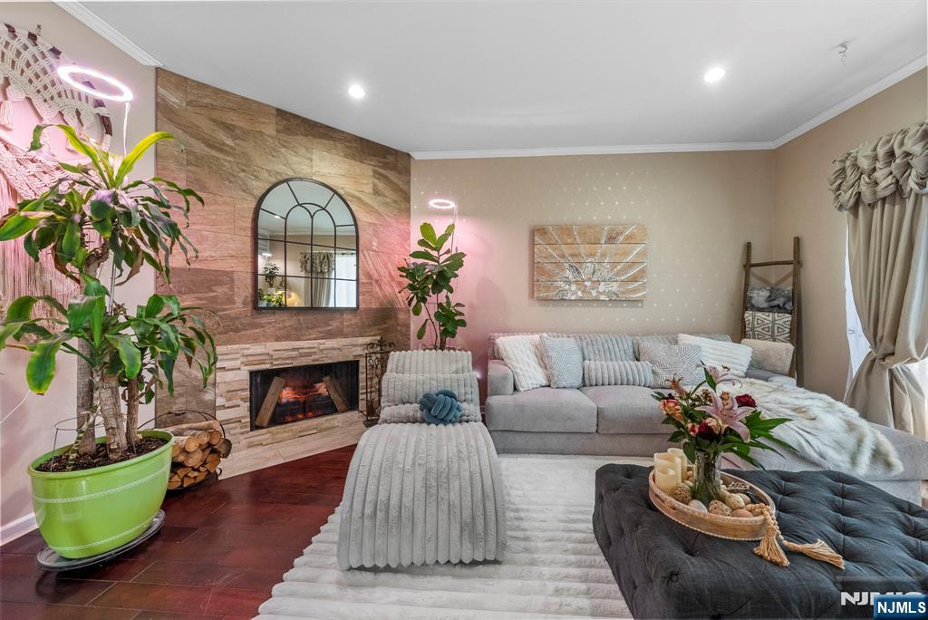 $459,900 Condo